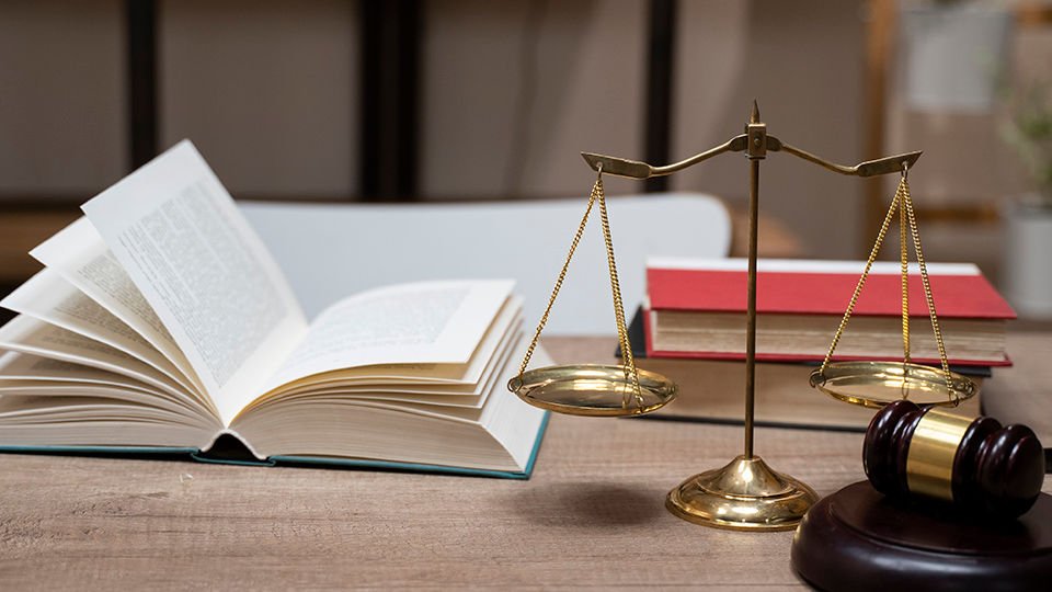 Lawyer